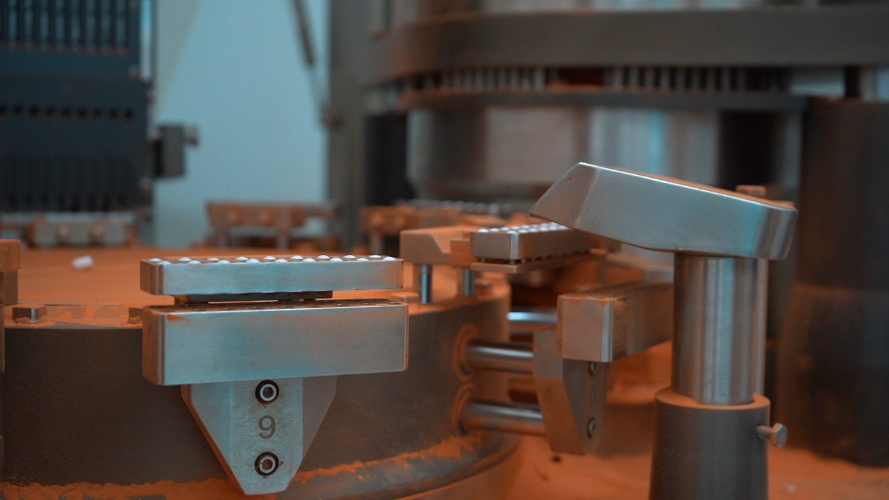 How Many Capsules per Hour? Capsule Filler Output Guide for Supplement Brands